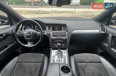 Позашляховик / Кросовер Audi Q7 2011 в 