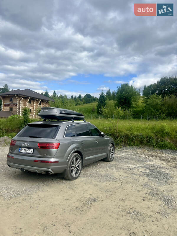 Внедорожник / Кроссовер Audi Q7 2015 в Сумах