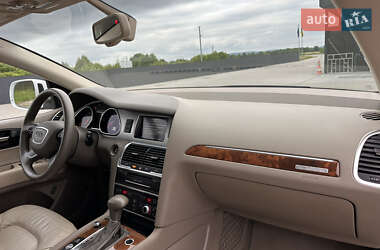 Внедорожник / Кроссовер Audi Q7 2014 в 