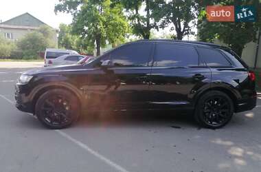 Внедорожник / Кроссовер Audi Q7 2017 в 