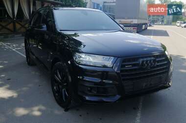 Внедорожник / Кроссовер Audi Q7 2017 в 