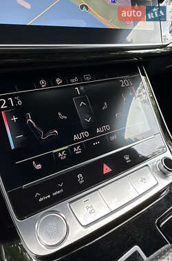 Позашляховик / Кросовер Audi Q7 2020 в 