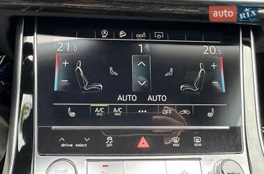 Позашляховик / Кросовер Audi Q7 2020 в 