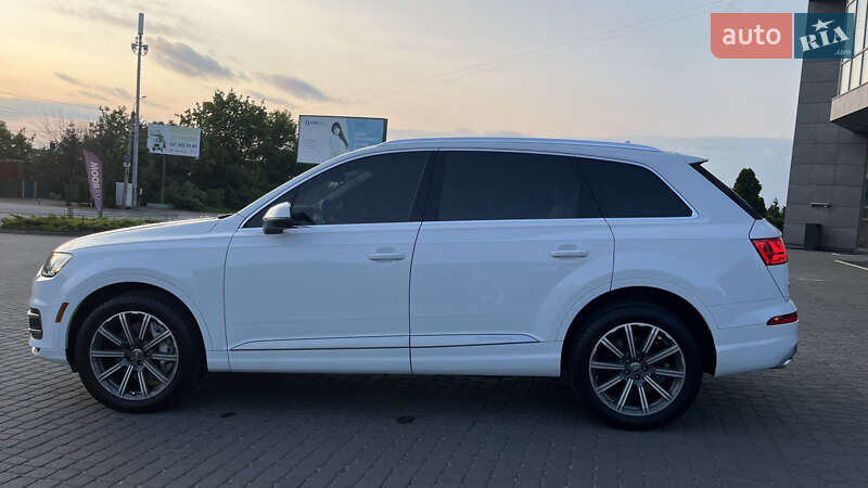 Позашляховик / Кросовер Audi Q7 2017 в Хмельницькому