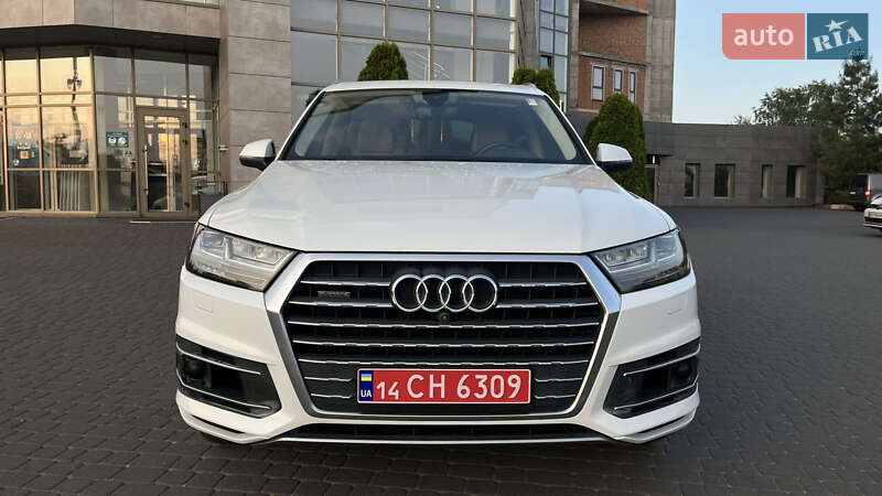 Позашляховик / Кросовер Audi Q7 2017 в Хмельницькому