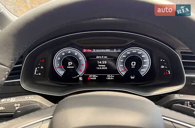 Внедорожник / Кроссовер Audi Q7 2021 в 
