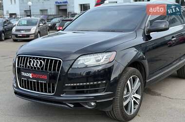 Внедорожник / Кроссовер Audi Q7 2013 в 