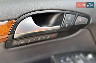 Внедорожник / Кроссовер Audi Q7 2013 в 