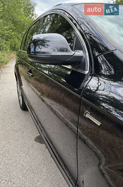 Внедорожник / Кроссовер Audi Q7 2015 в 