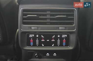 Внедорожник / Кроссовер Audi Q7 2022 в 