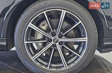 Внедорожник / Кроссовер Audi Q7 2022 в 