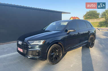 Внедорожник / Кроссовер Audi Q7 2023 в 