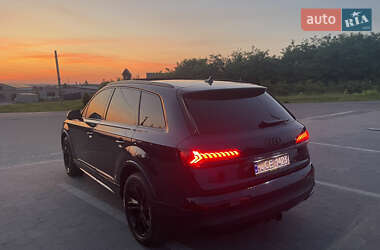 Внедорожник / Кроссовер Audi Q7 2023 в 