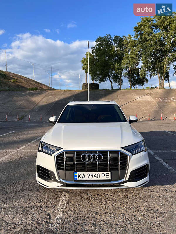 Внедорожник / Кроссовер Audi Q7 2023 в Киеве