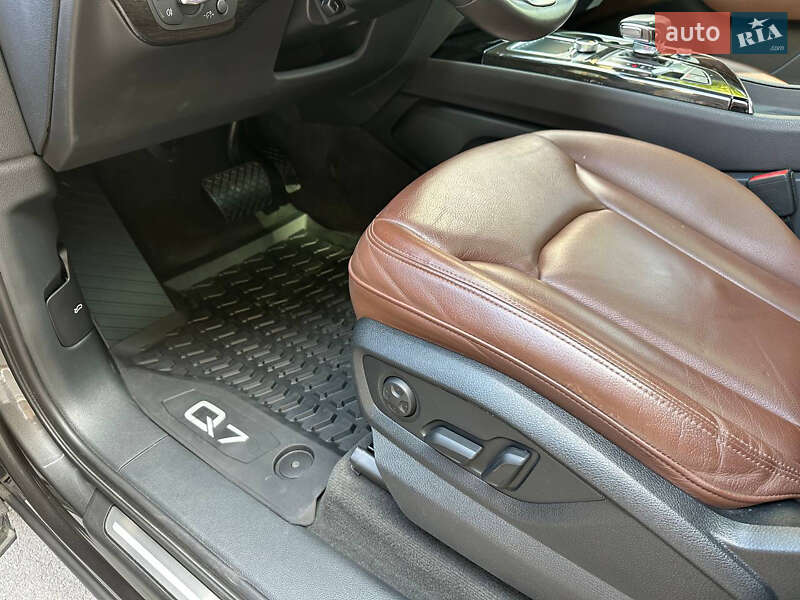 Внедорожник / Кроссовер Audi Q7 2019 в Киеве