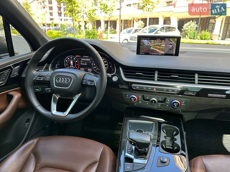 Внедорожник / Кроссовер Audi Q7 2019 в Киеве