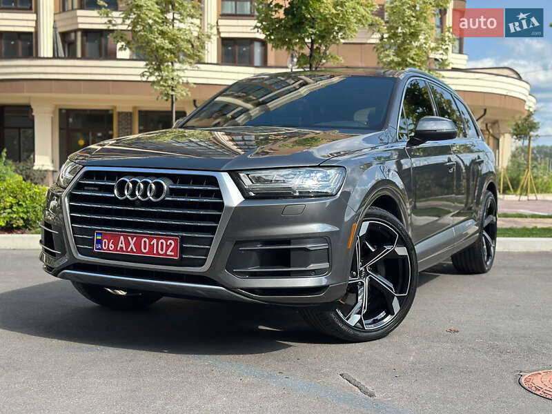 Внедорожник / Кроссовер Audi Q7 2019 в Киеве