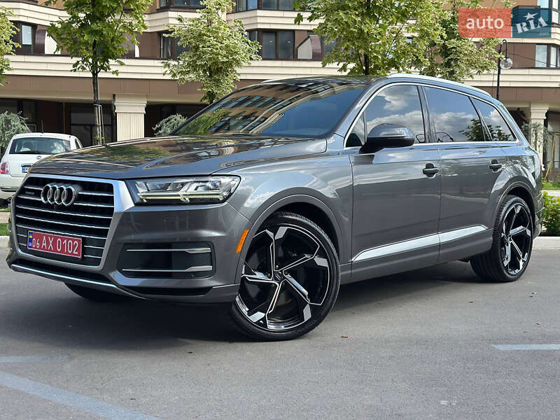 Внедорожник / Кроссовер Audi Q7 2019 в Киеве