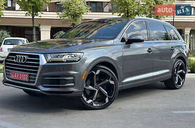 Внедорожник / Кроссовер Audi Q7 2019 в 