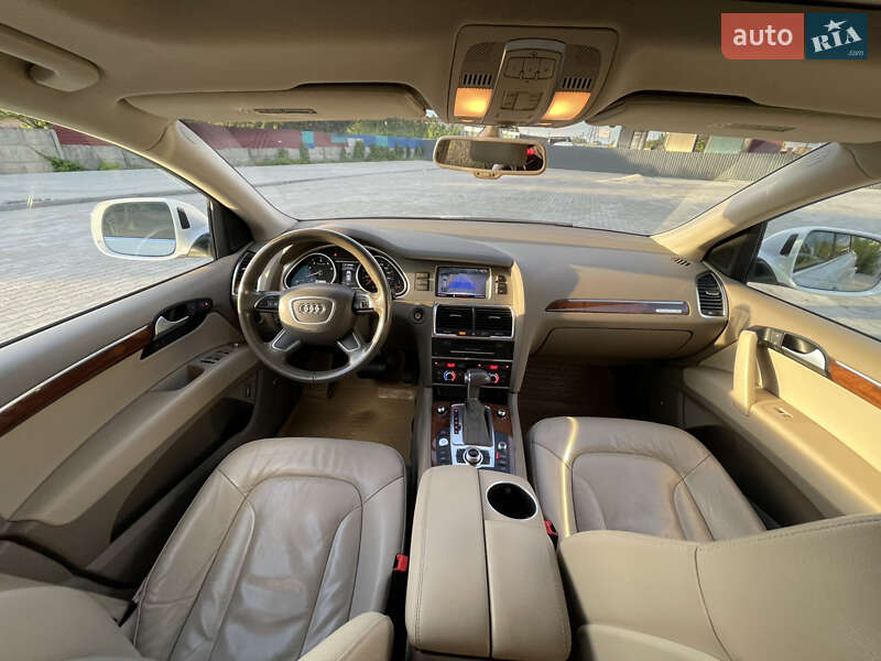 Внедорожник / Кроссовер Audi Q7 2014 в Киеве