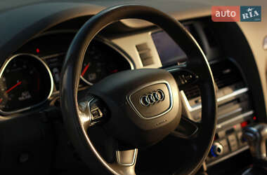 Внедорожник / Кроссовер Audi Q7 2014 в Киеве