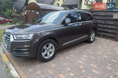 Позашляховик / Кросовер Audi Q7 2017 в 