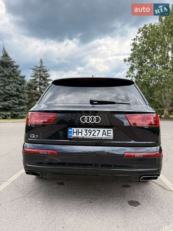 Позашляховик / Кросовер Audi Q7 2018 в Одесі фото 4 Позашляховик / Кросовер Audi Q7 2018 в Одесі