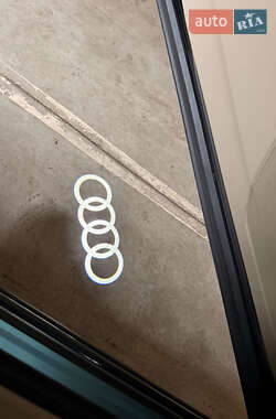 Внедорожник / Кроссовер Audi Q7 2018 в 