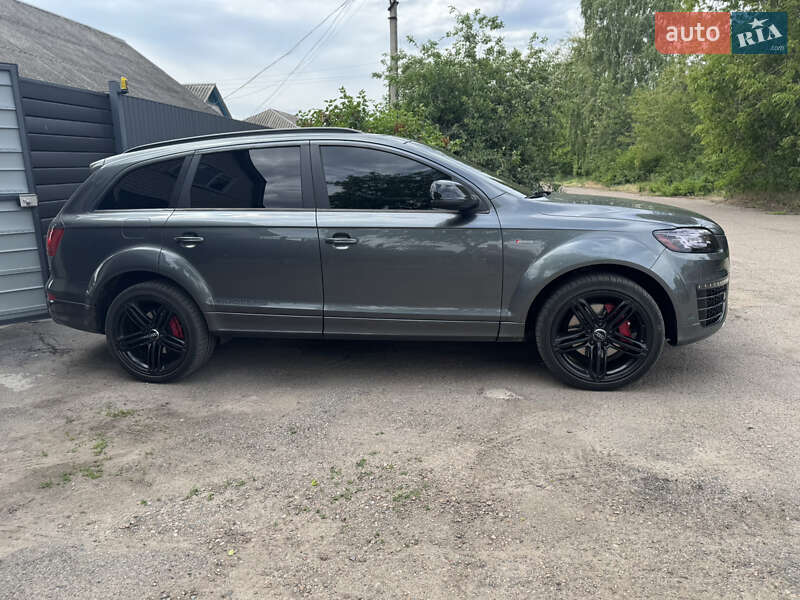 Внедорожник / Кроссовер Audi Q7 2015 в Черкассах