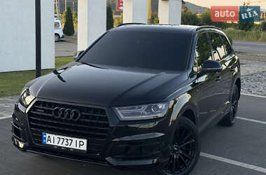 Внедорожник / Кроссовер Audi Q7 2015 в 