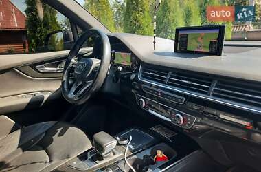 Внедорожник / Кроссовер Audi Q7 2016 в 