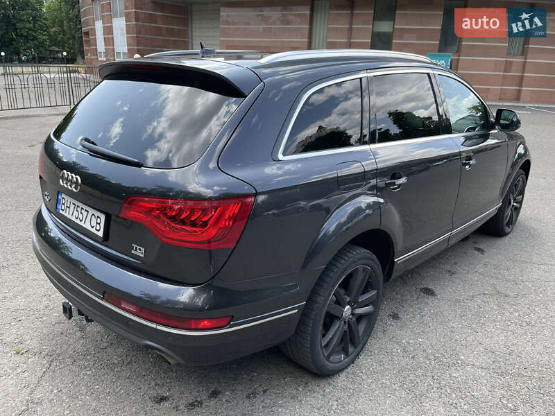 Внедорожник / Кроссовер Audi Q7 2010 в Одессе