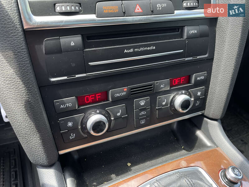 Внедорожник / Кроссовер Audi Q7 2010 в Одессе