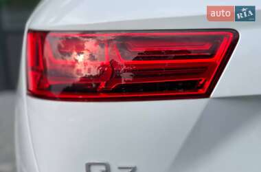 Внедорожник / Кроссовер Audi Q7 2018 в 