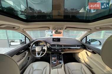 Внедорожник / Кроссовер Audi Q7 2018 в 