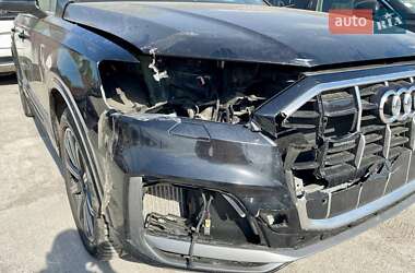Внедорожник / Кроссовер Audi Q7 2019 в 