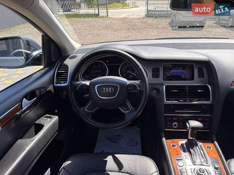Позашляховик / Кросовер Audi Q7 2015 в Львові