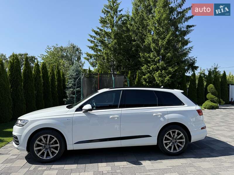 Внедорожник / Кроссовер Audi Q7 2017 в Львове фото Внедорожник / Кроссовер Audi Q7 2017 в Львове