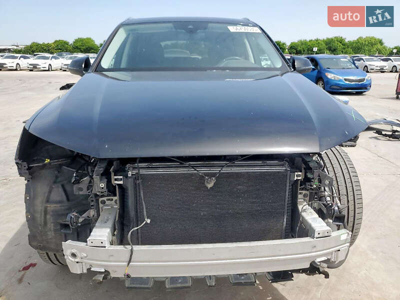 Внедорожник / Кроссовер Audi Q7 2020 в Киеве