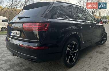Внедорожник / Кроссовер Audi Q7 2018 в 