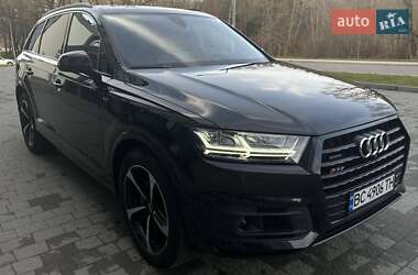 Внедорожник / Кроссовер Audi Q7 2018 в 