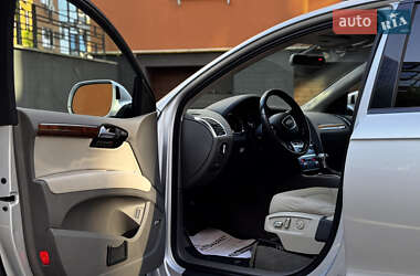 Внедорожник / Кроссовер Audi Q7 2014 в 