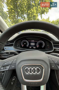 Внедорожник / Кроссовер Audi Q7 2024 в 