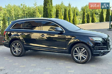 Внедорожник / Кроссовер Audi Q7 2015 в 