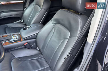 Внедорожник / Кроссовер Audi Q7 2015 в 