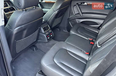 Внедорожник / Кроссовер Audi Q7 2015 в 