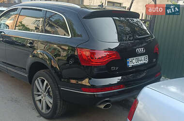 Внедорожник / Кроссовер Audi Q7 2015 в 