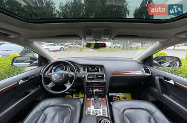 Внедорожник / Кроссовер Audi Q7 2012 в 