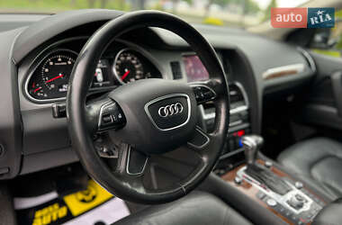 Внедорожник / Кроссовер Audi Q7 2012 в 