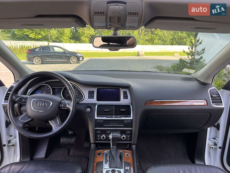 Внедорожник / Кроссовер Audi Q7 2015 в Луцке
